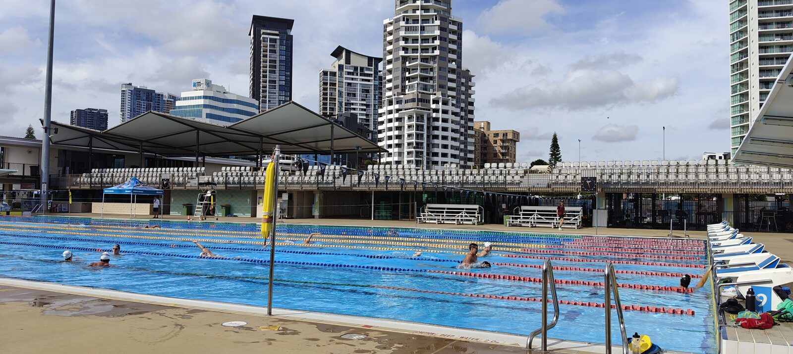 Gold Coast Aquatic Centre — entrenamiento con el grupo de Melanie Marshall