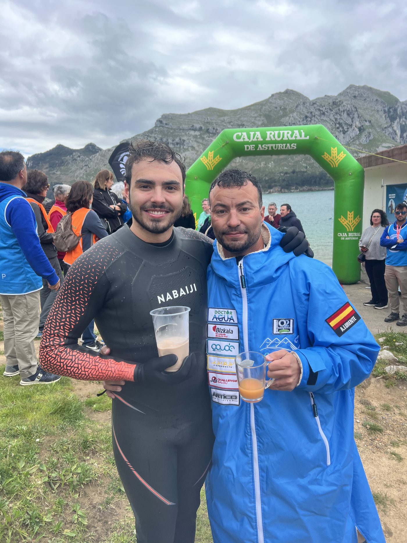 Sergio Ordóñez y Alberto Lorente tras terminar el Reto Cantabria en Islares